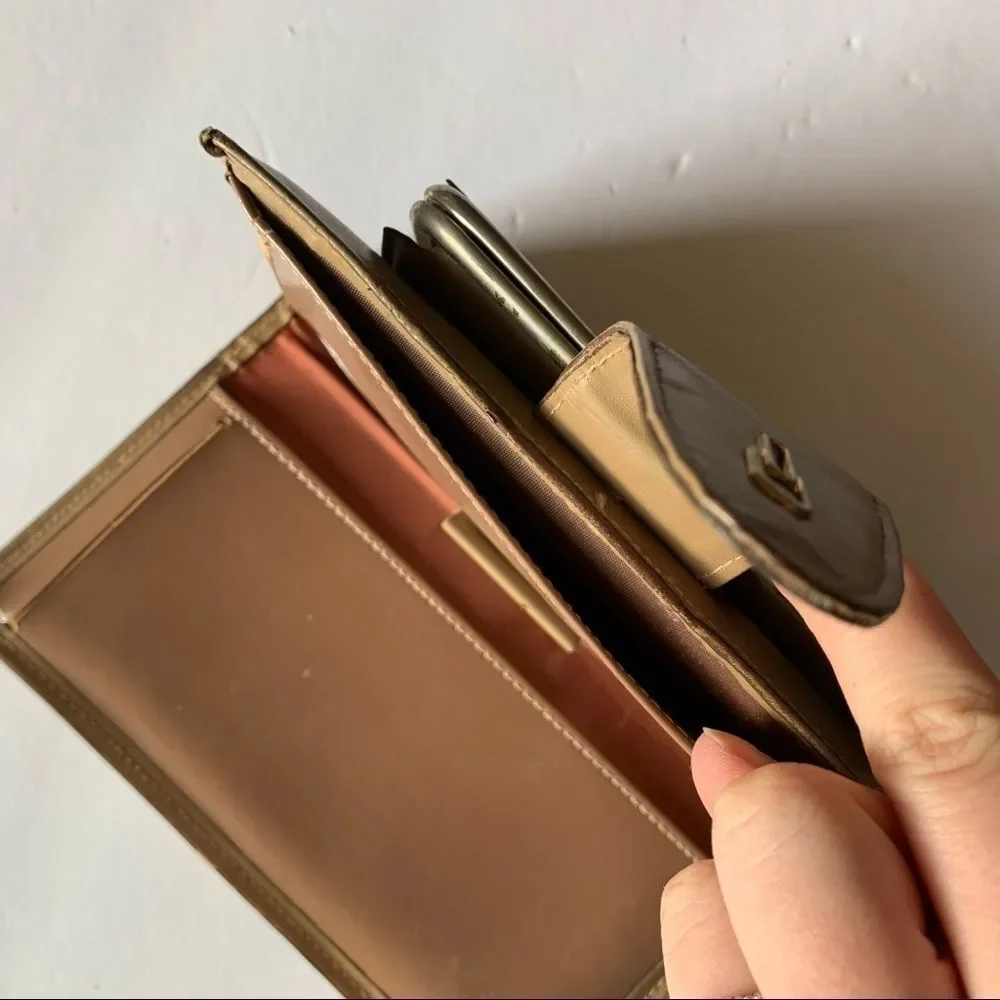 Di Lido Wallet Cream Tan Cowhide Clutch Checkbook Credit Card Holder